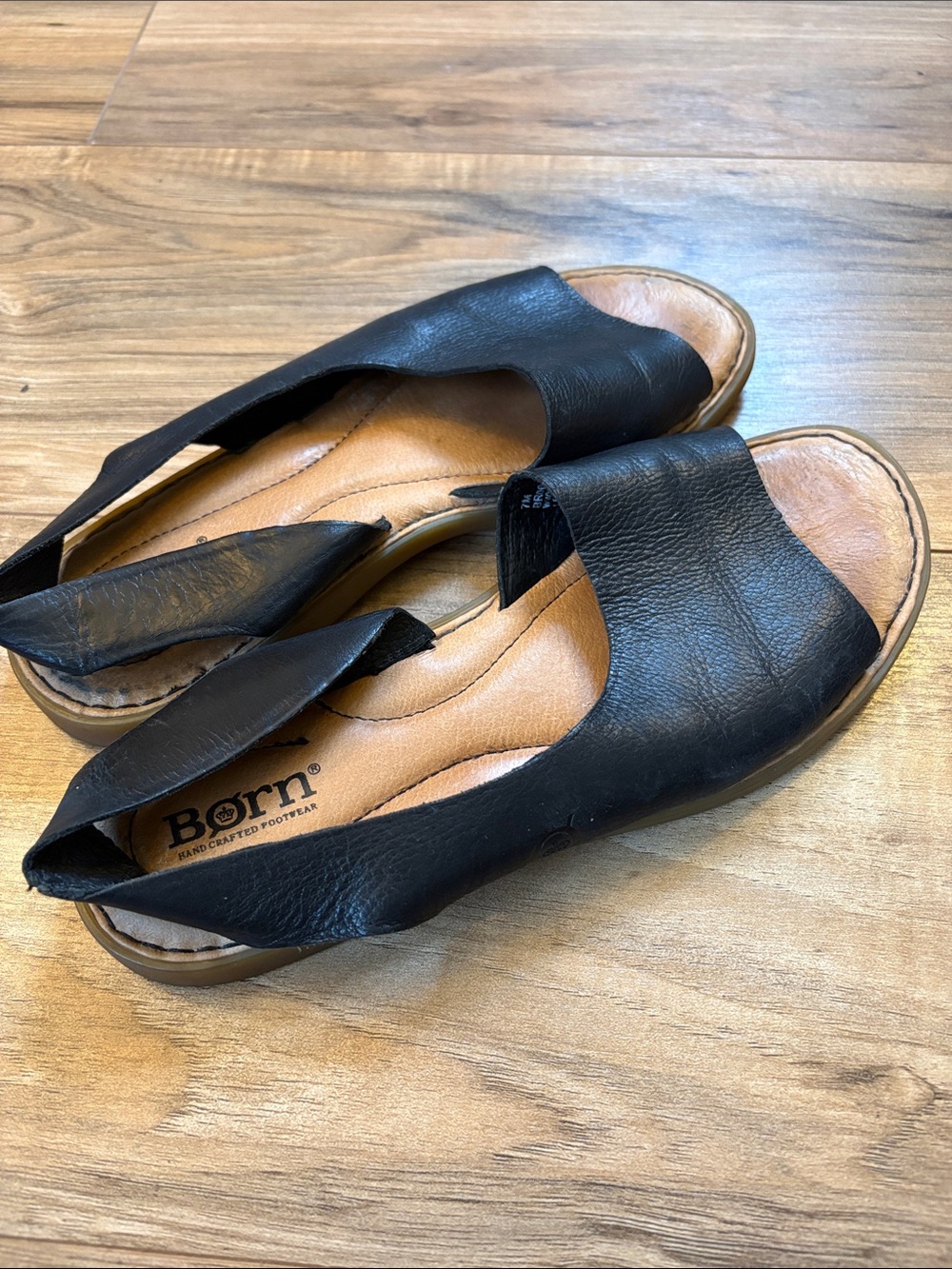 Born Inlet Black Leather Women’s Sandals black